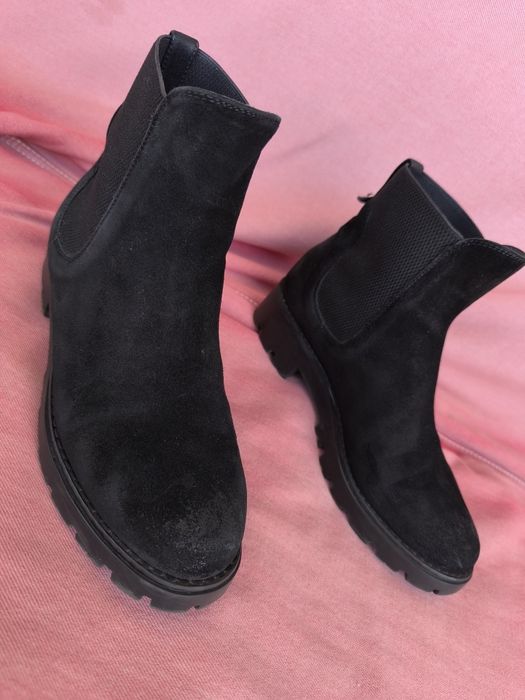 Ghete piele Musette