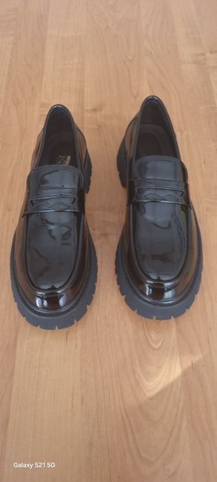 Oyoq kiyim juda sifatli