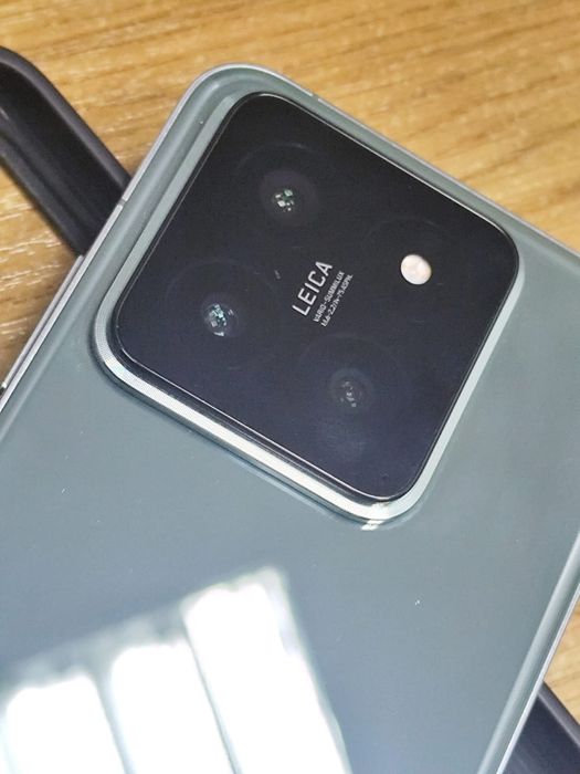 Xiaomi 14 512гб в отличном состоянии