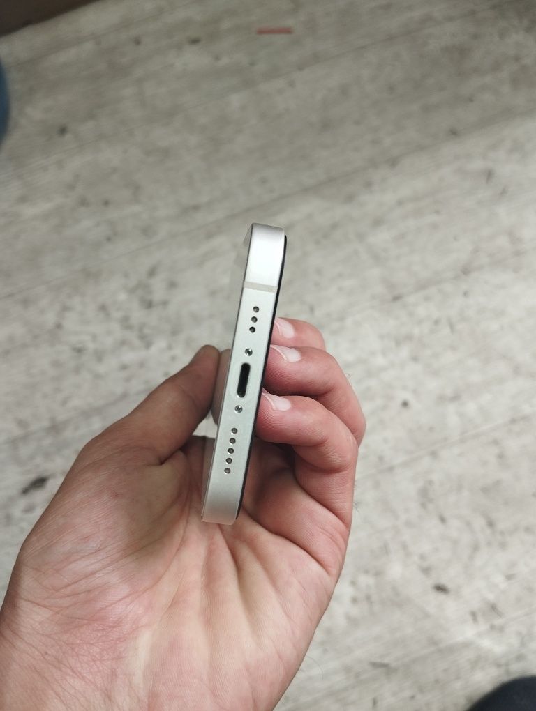 iPhone13 holati a'lo