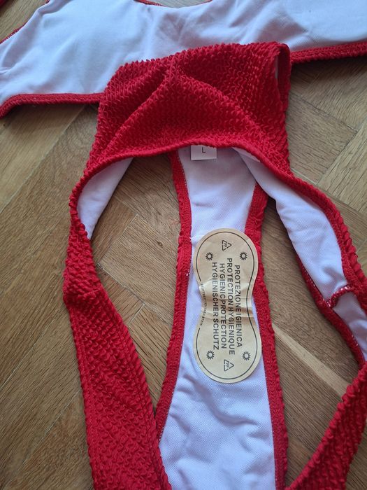 2 чифта бански Л размер жена червено и черно нов лято