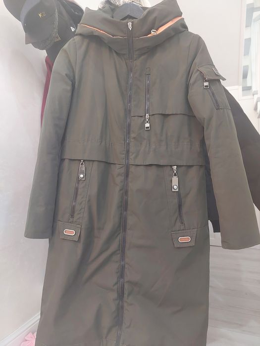 Куртка сатамын. Размер 42. Жақсы күйде. Түсі жасыл.