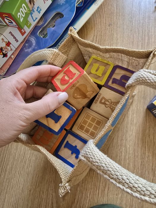 Puzzle , jocuri educative cuburi lemn