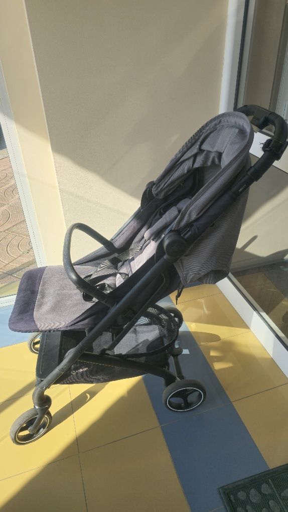 Количка Cybex Beezy