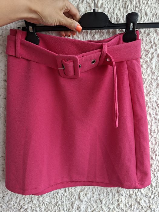 Цикламена пола Sinsay- нова с етикет