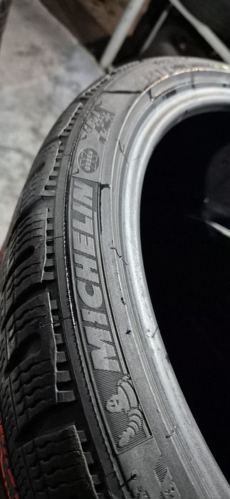 225 35 19 Michelin și Dunlop m+s