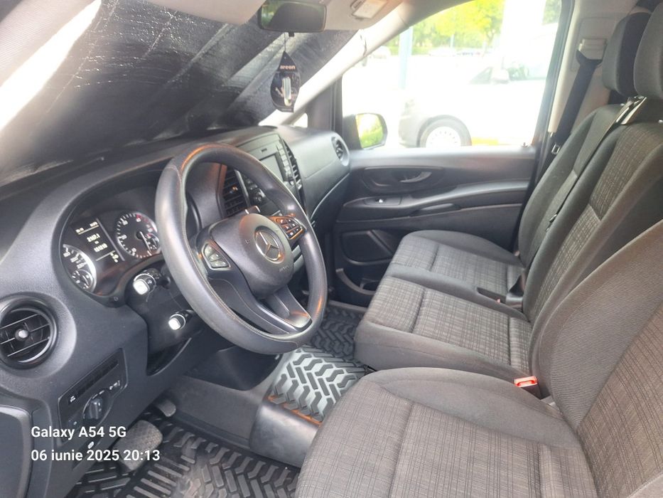 Închiriez Microbuz Mercedes Vito 8+1 locuri / Rent a car