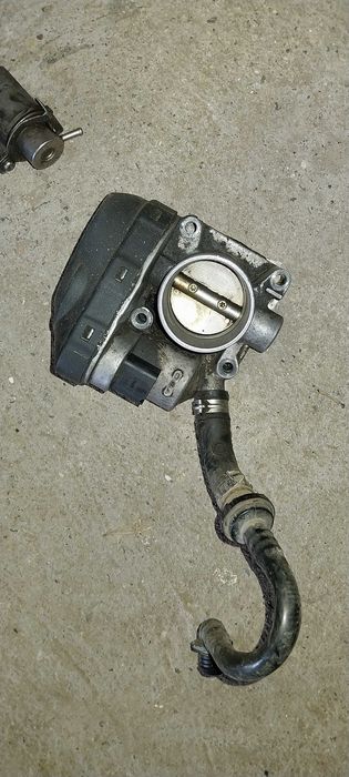 Pompa. rampa injectoare. clapeta accelerație. Bobina de inductie. Fise