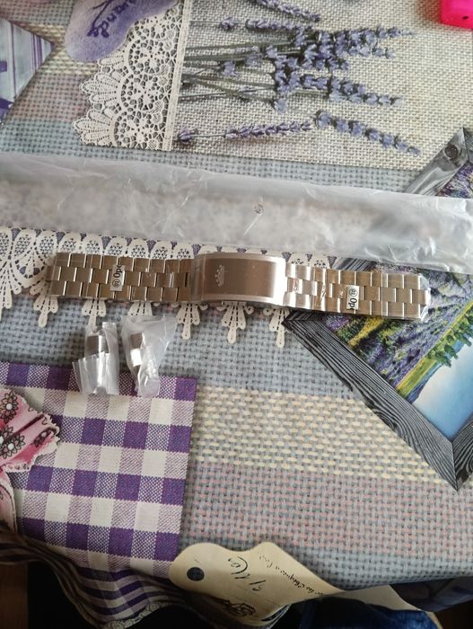 Верижки за часовник от високо качествена неръждаема стомана.