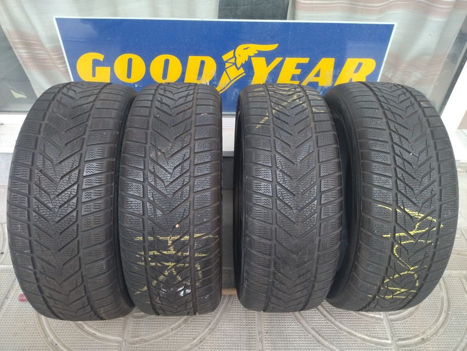 Зимни гуми 215 50 18