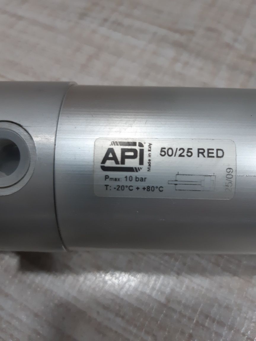 Cilindru pneumatic API 50/25