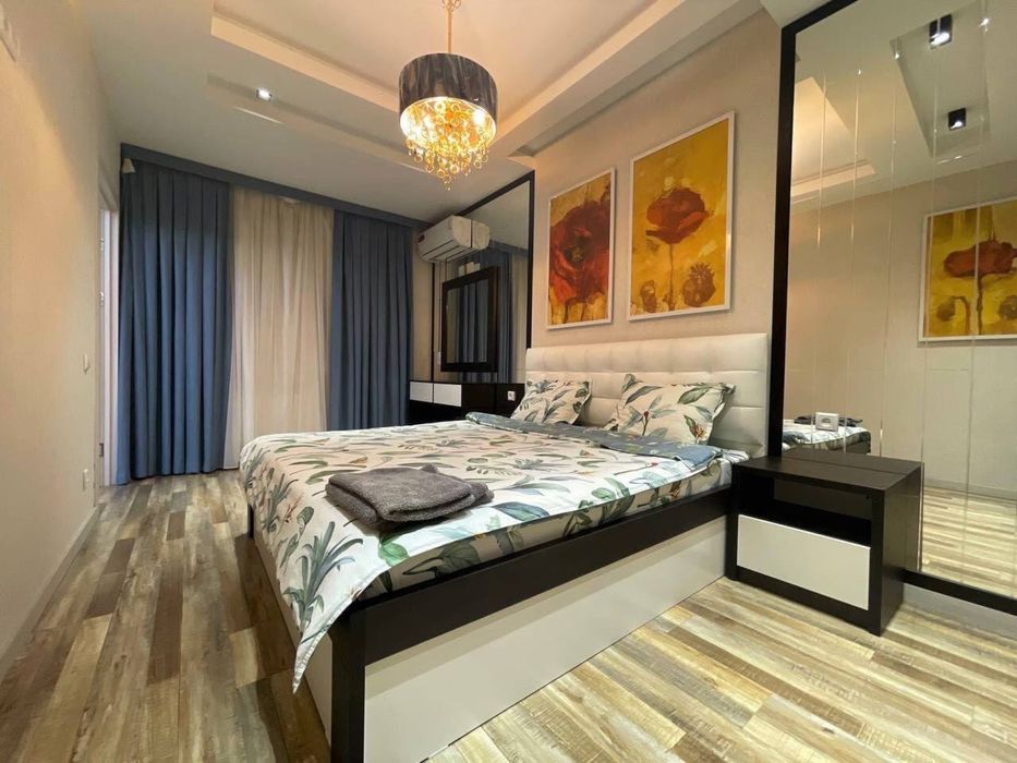 Мирабадский район , госпитальный! Срочно сдается квартира!