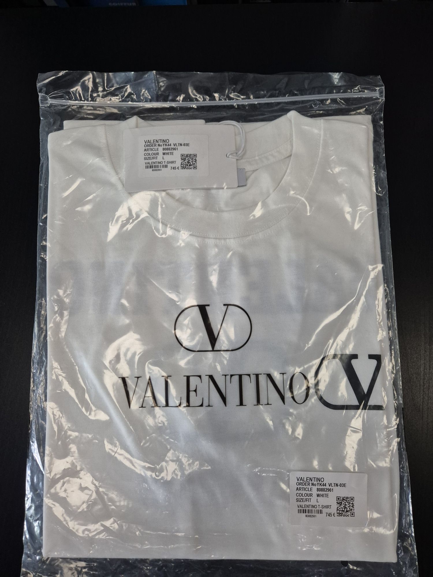 Оригинална мъжка тениска Valentino Garavani - Размер Л