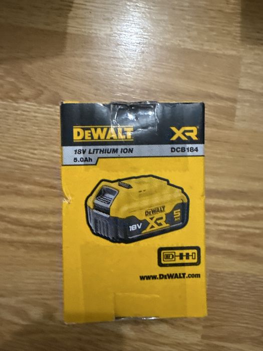DeWalt XR 5.0Ah.