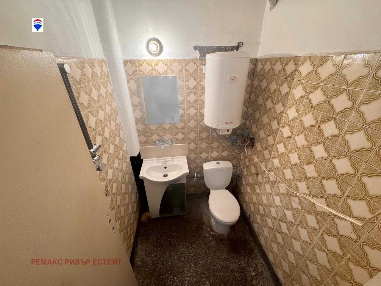 Продава се Едностаен апартамент в Русе, Здравец Изток - 30 кв.м за 1550 €/кв.м - Снимка #6
