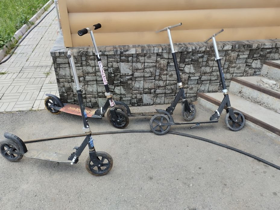 Продам самокаты 3 штуки