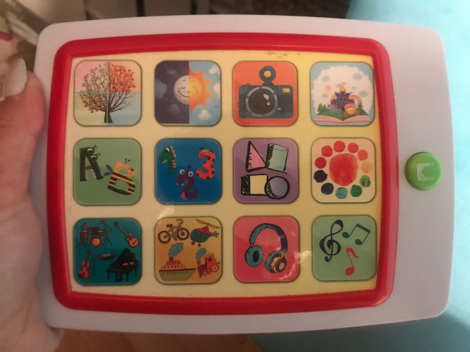 Лот от интерактивни и музикални играчки