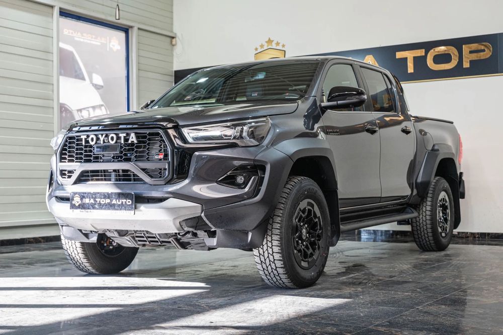 Toyota Hilux Rate Leasing Garantie 24 Luni