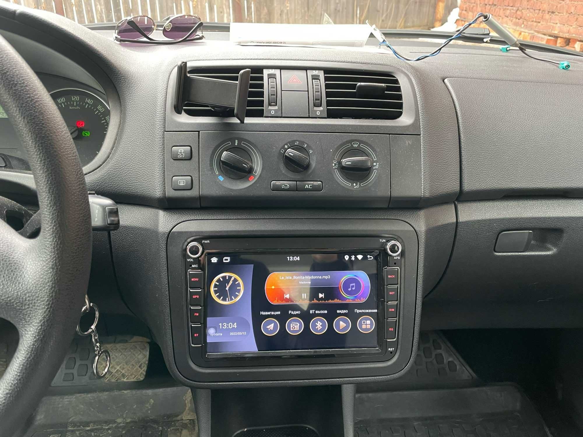 Navigatie GPS Android 13 VW SEAT SKODA - Bluetooth WIFI USB CarPlay