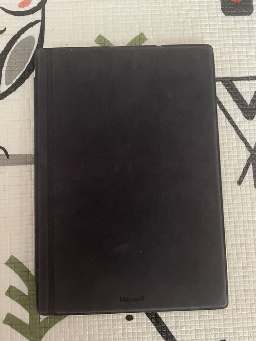 Microsoft Surface 5 (m3, 128GB, 4GB RAM)