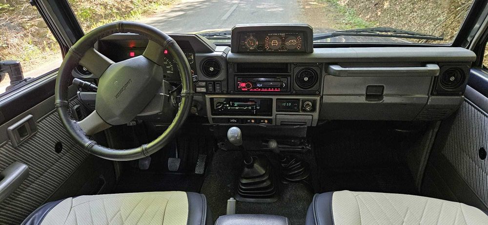 De vânzare Toyota Land Cruiser LJ 70 ,  4X4