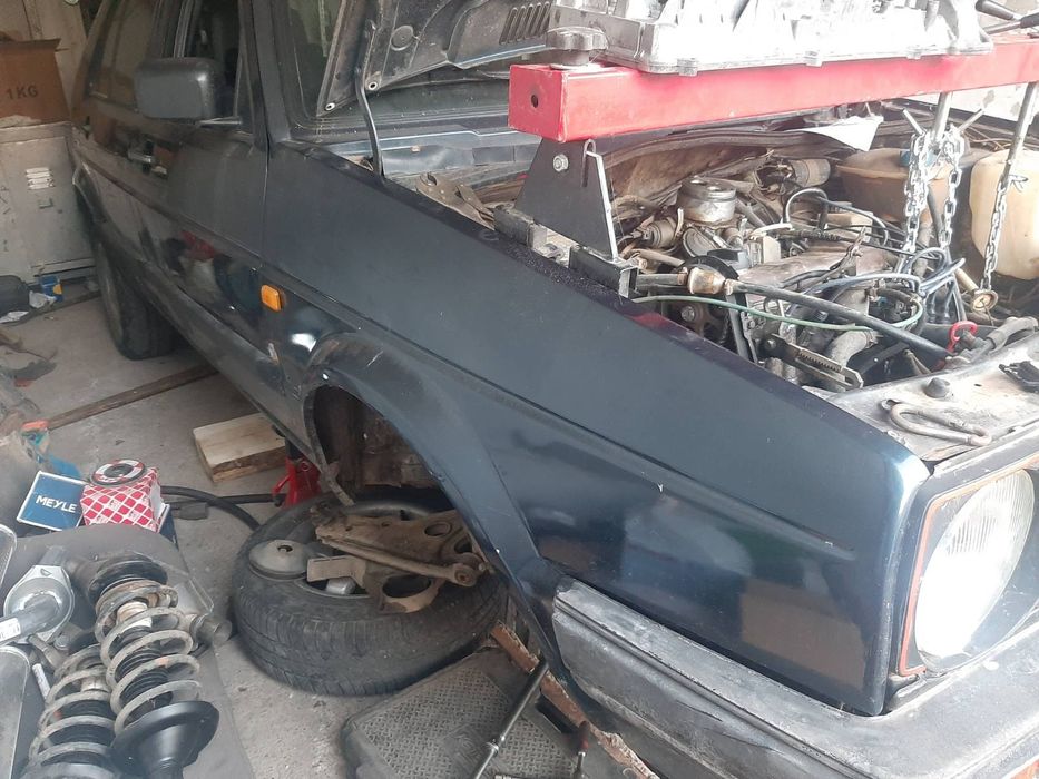 Продава се Голф 2