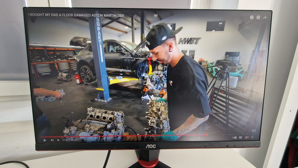 Monitor LED AOC Gaming 24G2U/BK 23.8 inch 1 ms Black FreeSync 144Hz