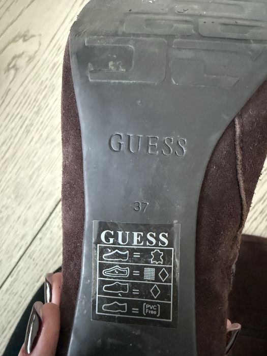 Cizme Guess cu toc