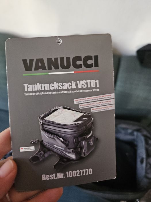 Geanta moto cu magneti Vanucci VST,01 Tankbag (22 L),