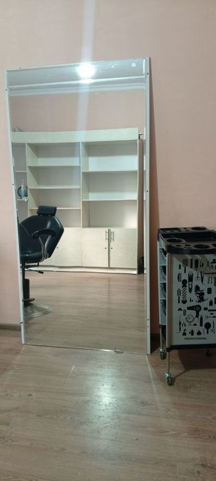 Сартарошхона ойнаси сотилади буй 2 метр