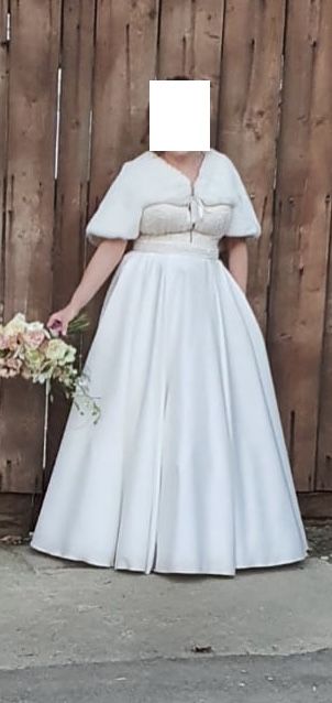 Vand rochie de mireasa marimea L-XL ca noua