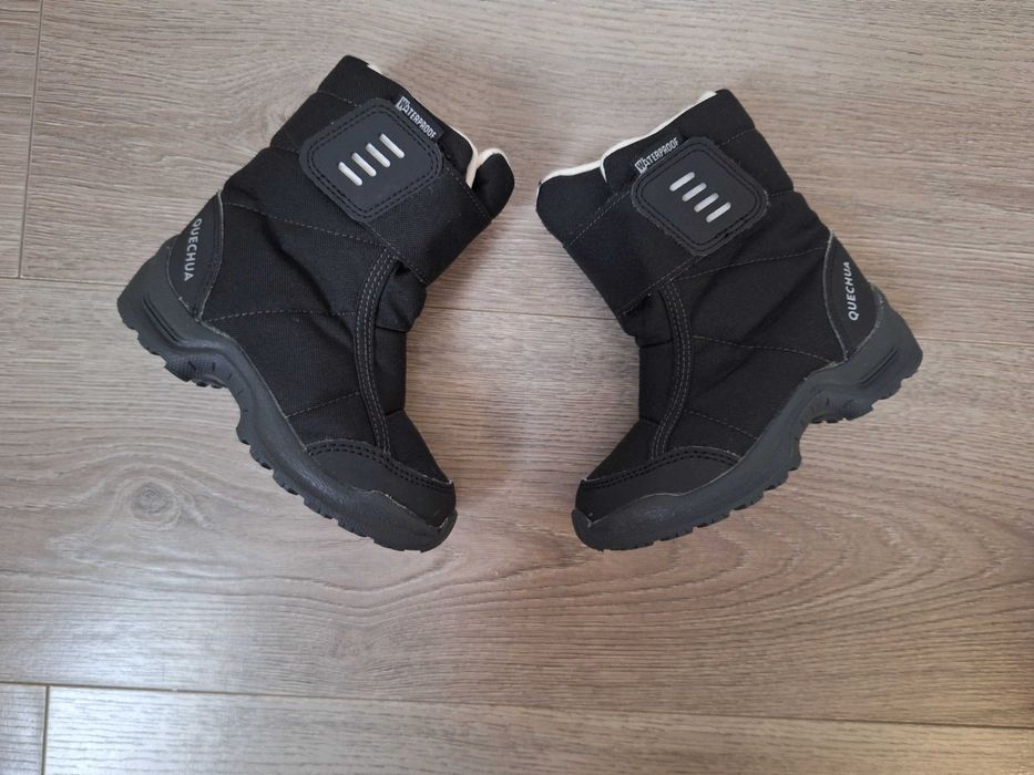 Cizme impermeabile Decathlon nr 25,o purtare