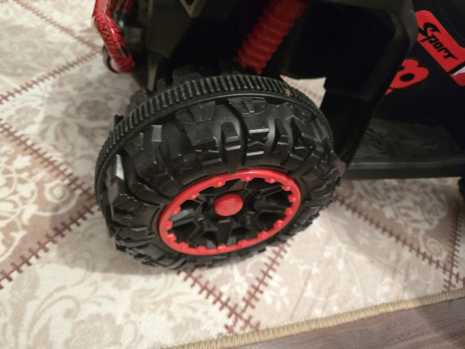 CHIPOLINO Ride-on с дръжка и сенник ATV SPIDER