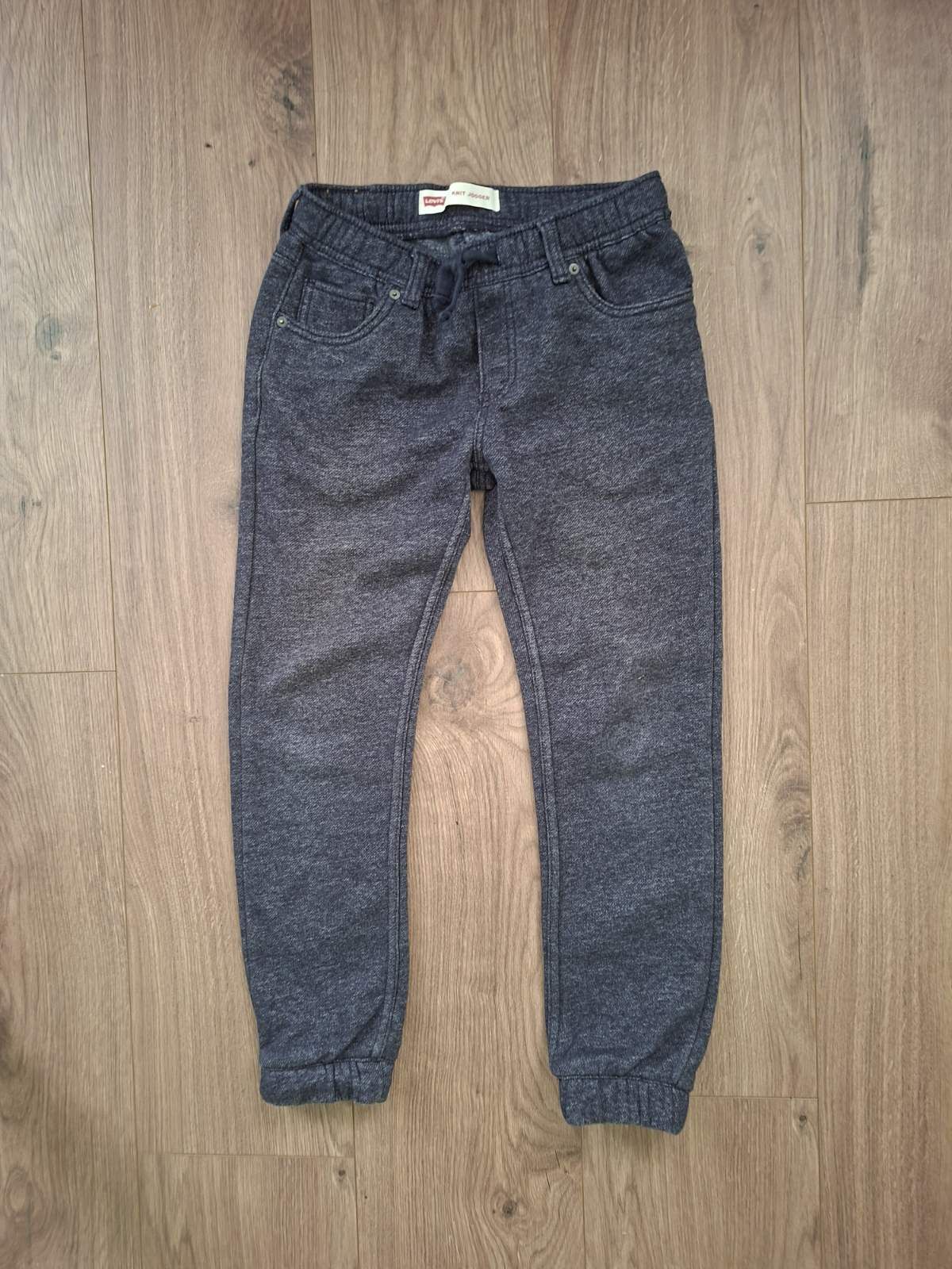 Levi's оригинално долнище.