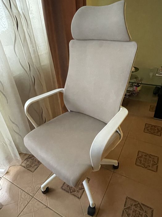 Scaun ergonomic, inaltime reglabila