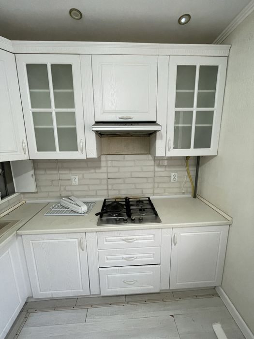 Кухонный гарнитур/ мебель/ шкаф