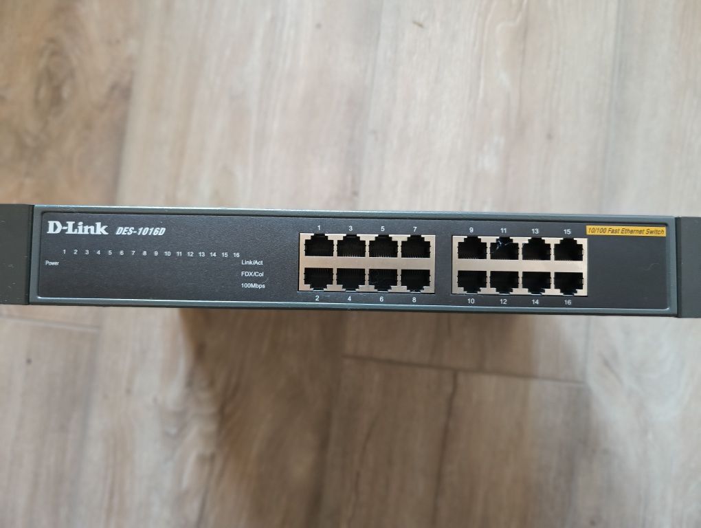 100Mbps switch D-Link