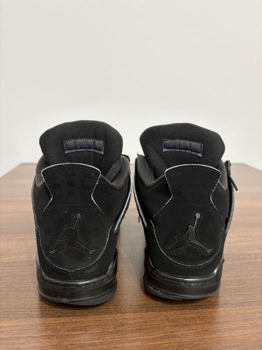 Vand Jordan 4 Black Cat