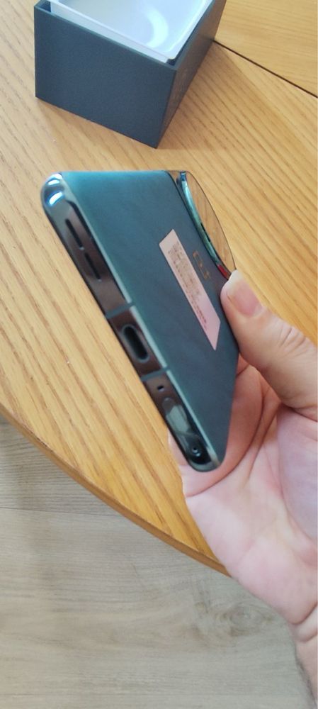OnePlus 12 16GB RAM 1TB ROM NFC Fingerprint Triple Camera