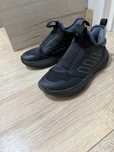 Adidași băieți marca Adidas
