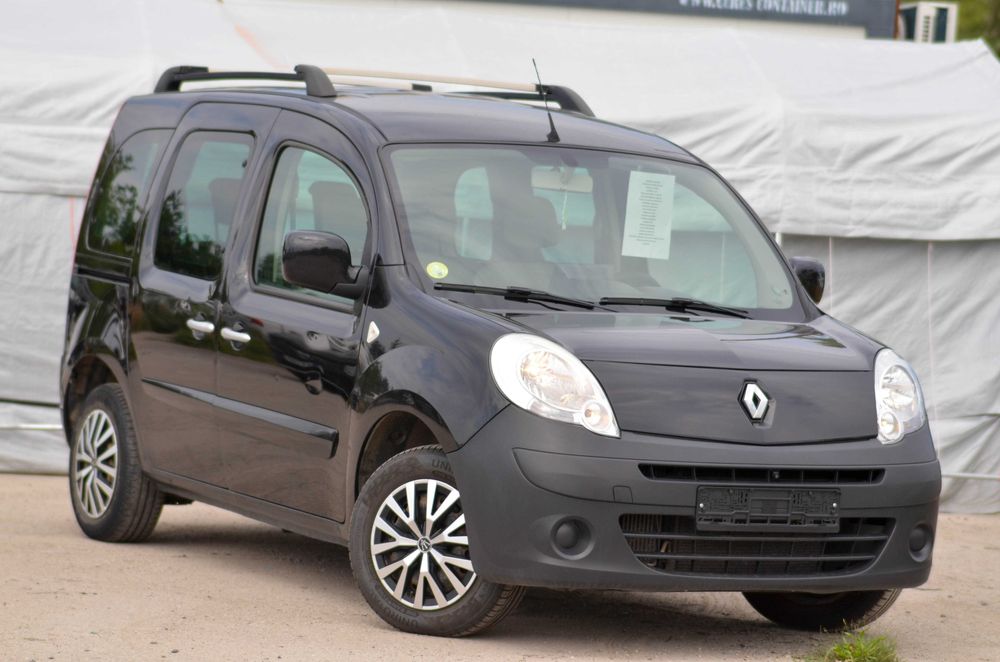Renault Kangoo - 1.5 dci - 5 locuri - Navigatie - Camere - AC - Rate