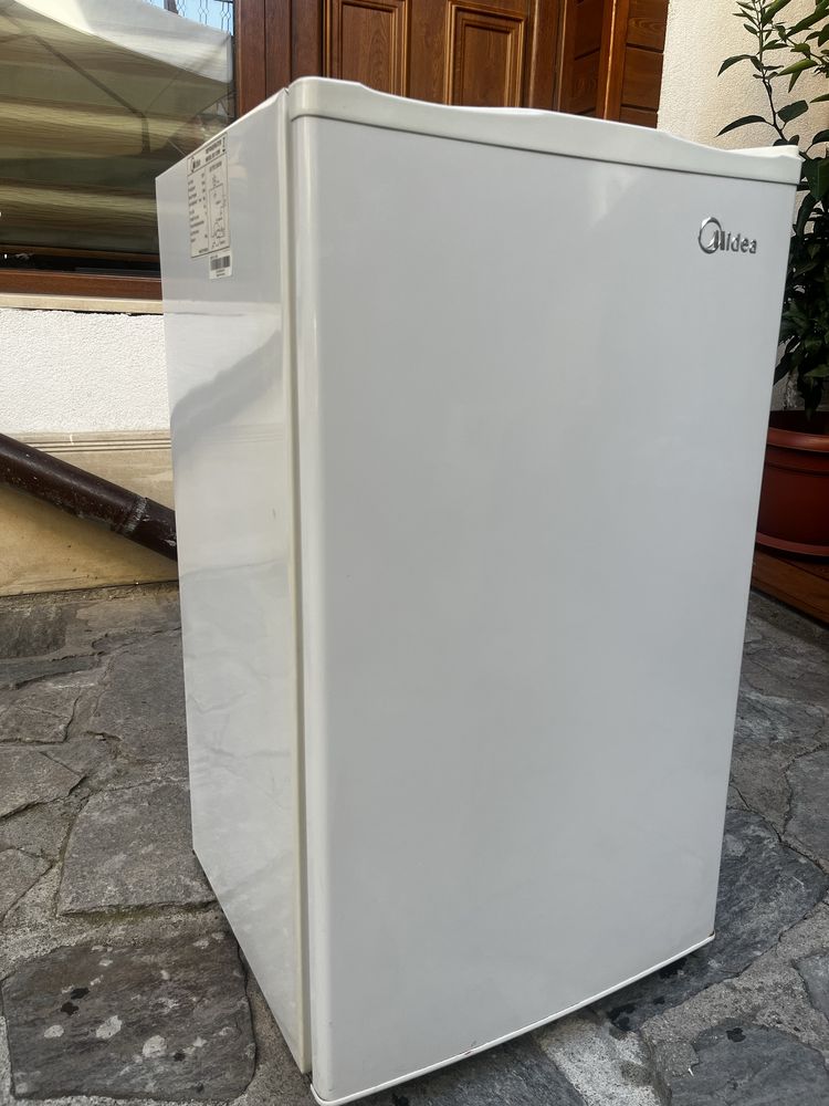 Хладилник Midea