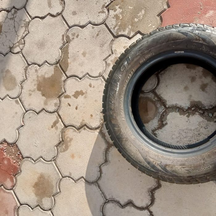 Продам шины зимние