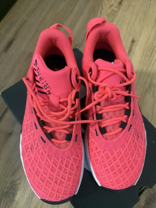 Нови спортни маратонки Under Armour TriBase Reign 5