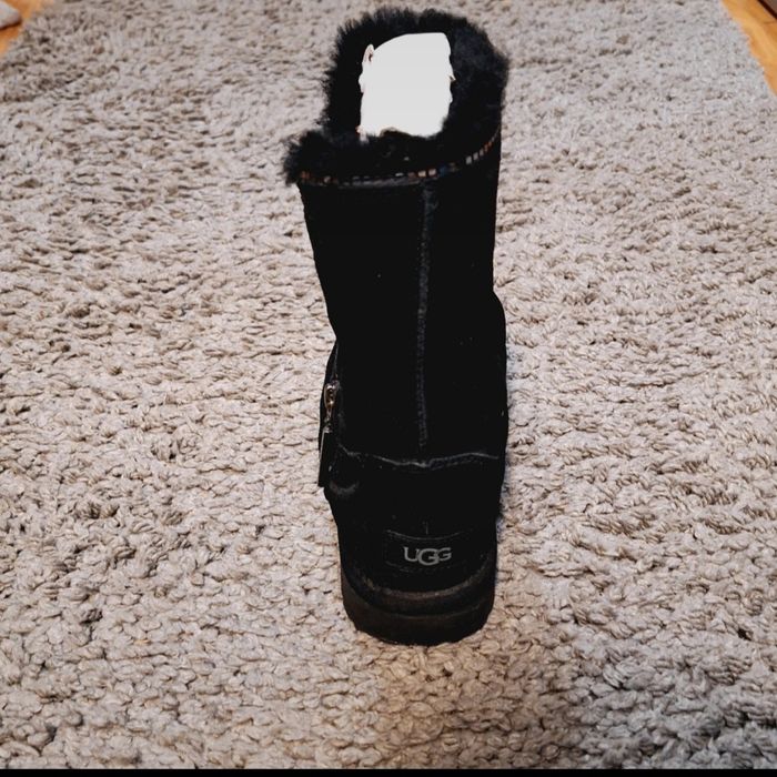 Ghete UGG  marimea 37