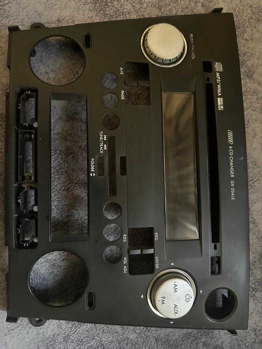 Рамка штатная аутбек 2007