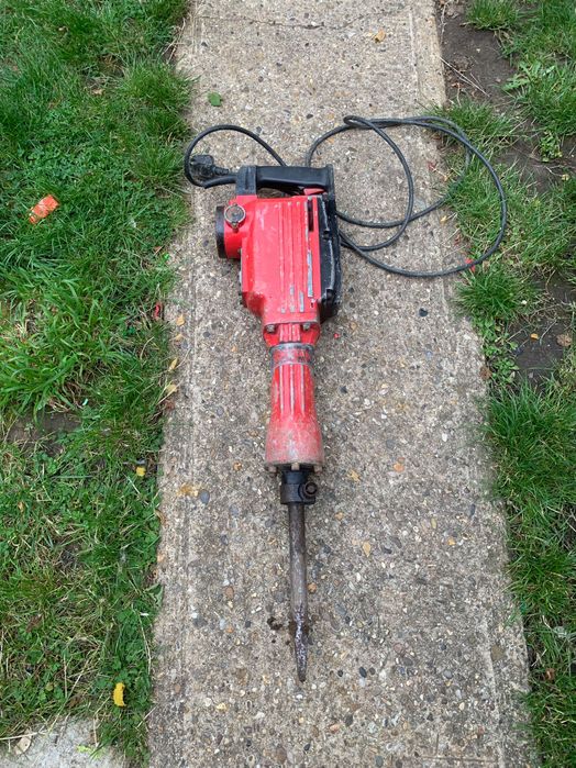 къртач Einhell 1600w