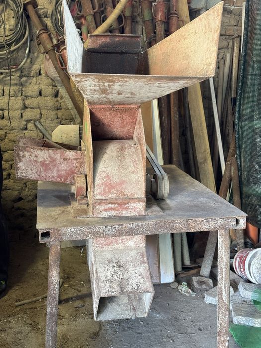 Фуражомелка с нож за селажи