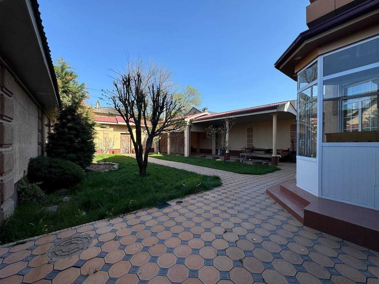 Продается дом рядом с М-Улугбекским пасп. столом, 6 сот., 562 м2