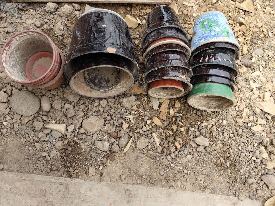 Горшки для растений и цветов б/у